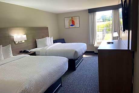 Queen Room with Two Queen Beds - Non-Smoking