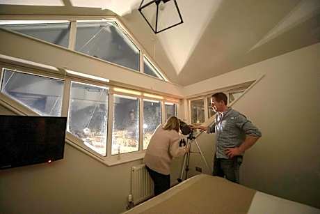 Deluxe King Room with Mountain View