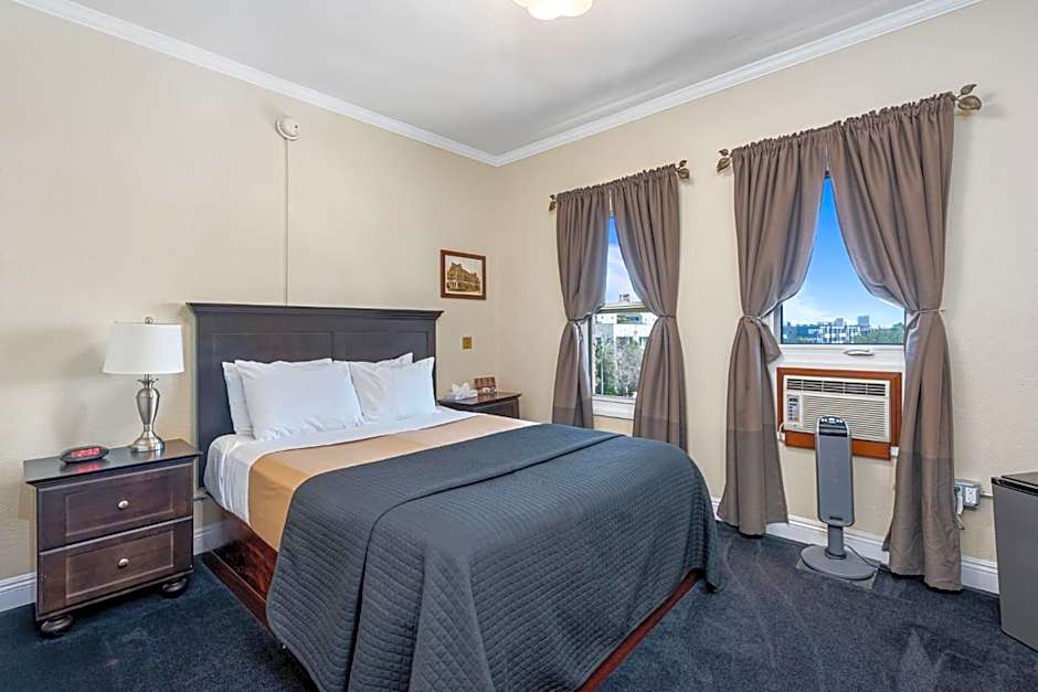 Hollywood Historic Hotel