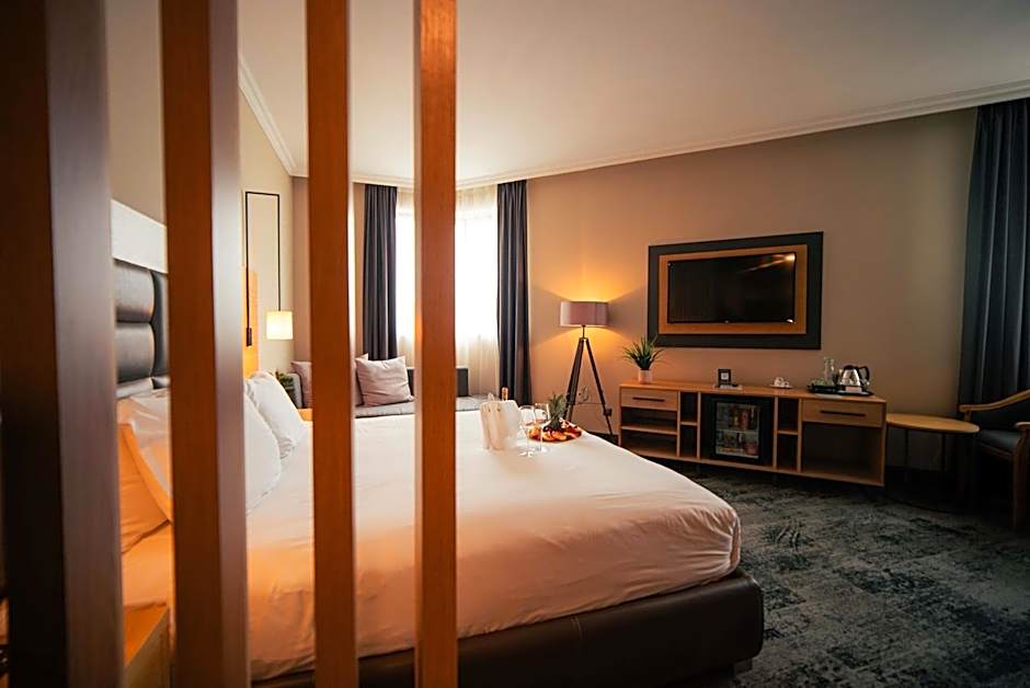 Expo Hotel Sofia - Free Airport Shuttle