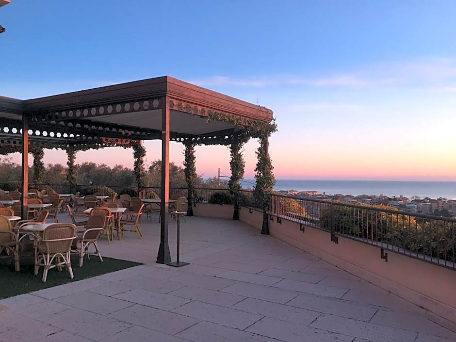 Villa Maria Hotel & SPA