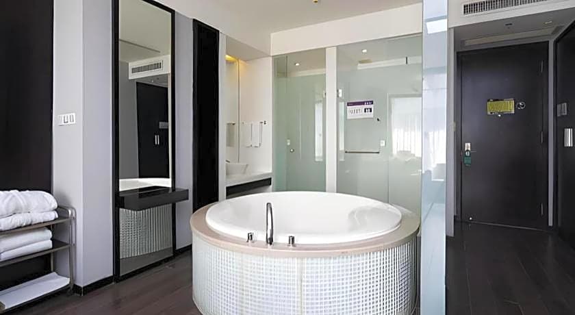 Guangdong Nanmei Osotto Hotel