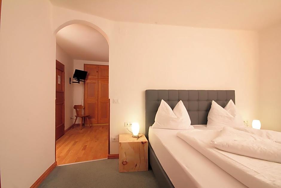 Pension & Residence Astoria