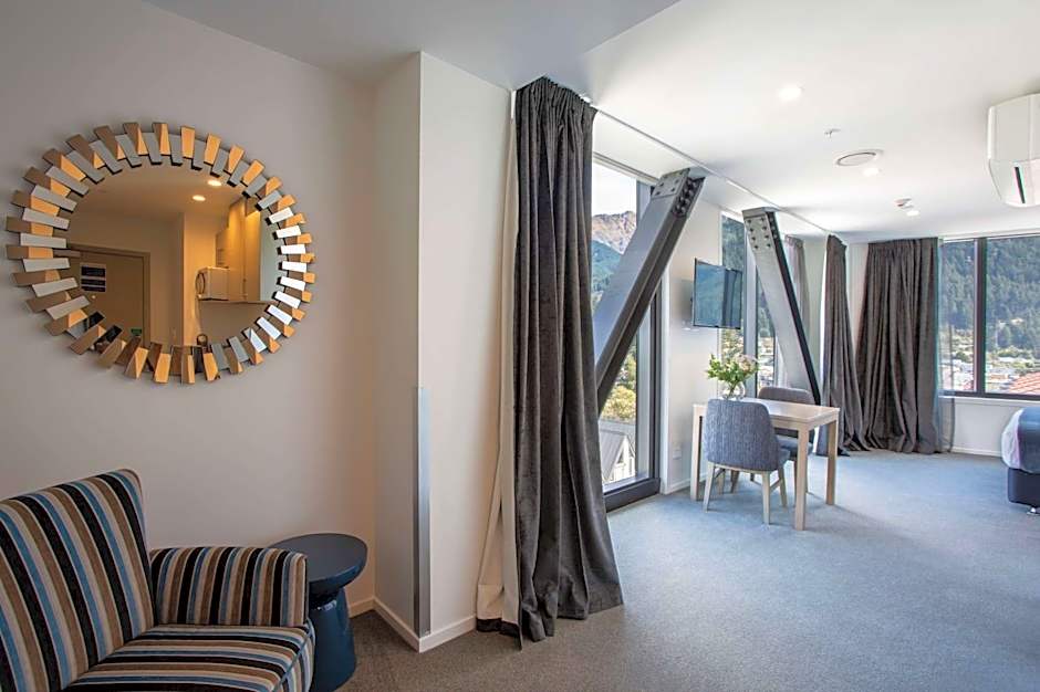 Ramada by Wyndham Queenstown Central