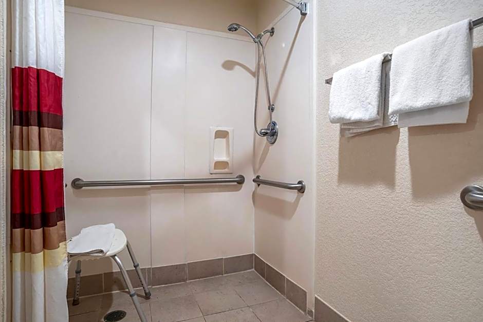 Red Roof Inn & Suites Vicksburg