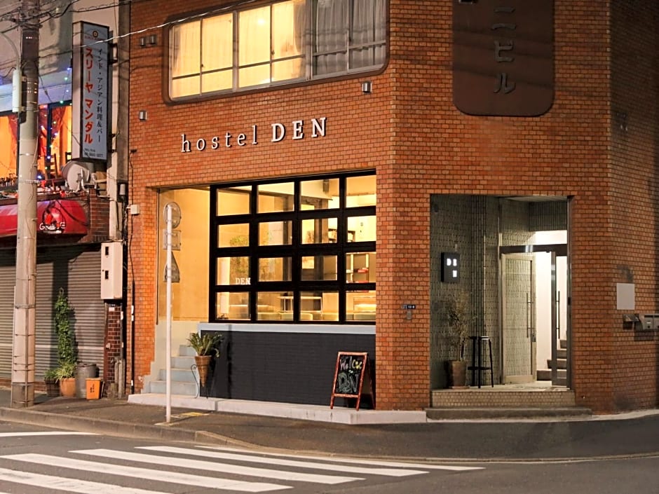 hostel DEN