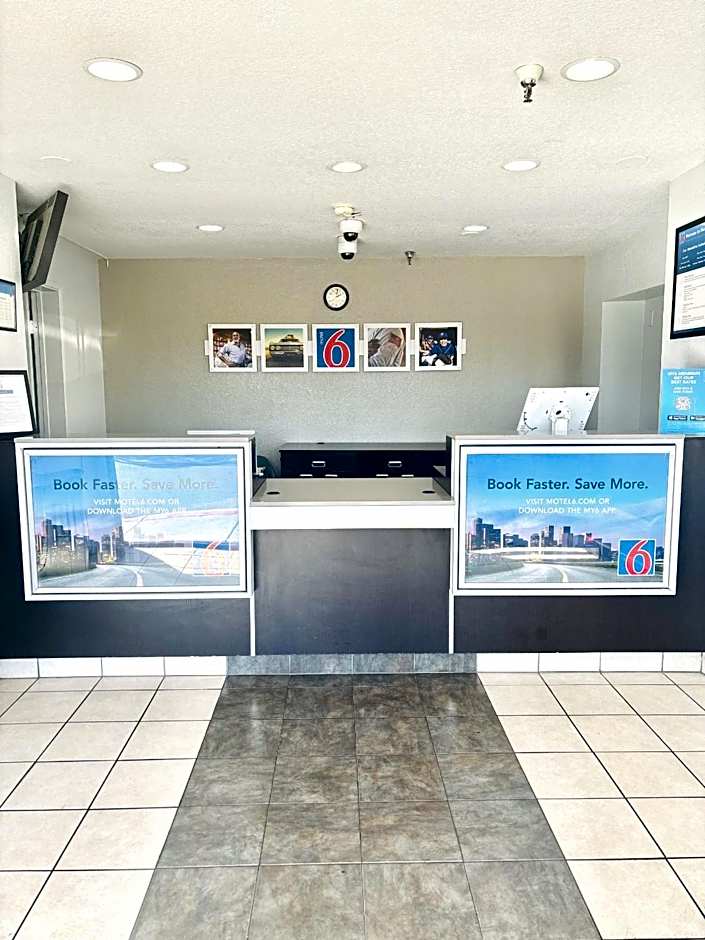 Motel 6-Santa Ana, CA