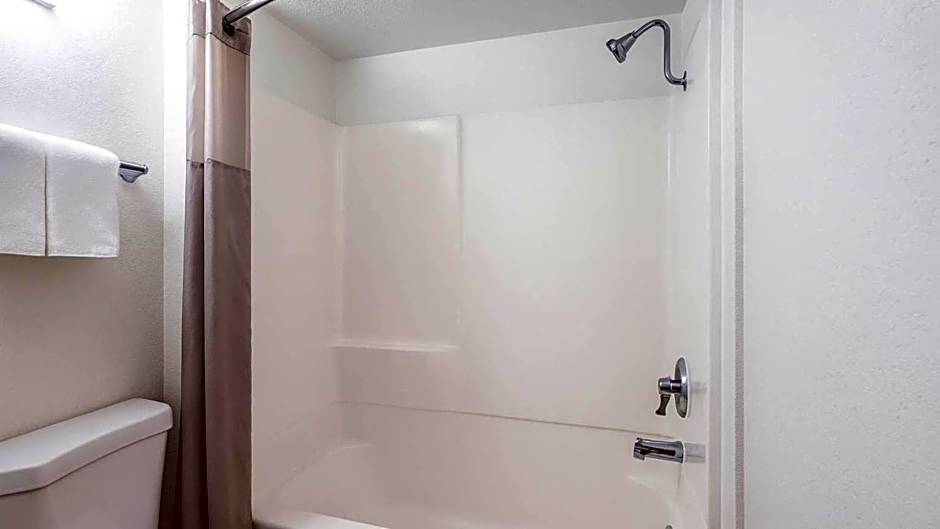 Motel 6-Carlsbad, CA Beach