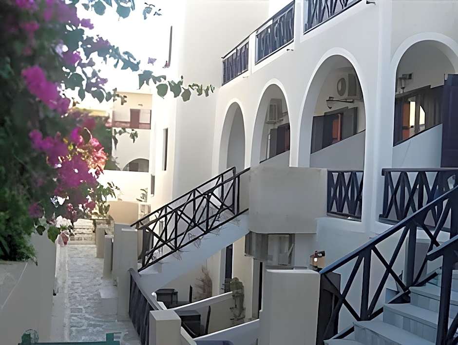 Anny Studios Perissa Beach