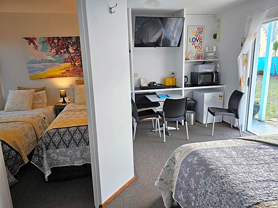 Albert Number 6 Motel