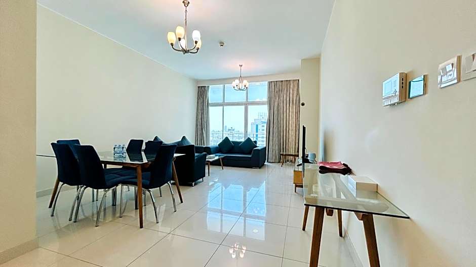 OYO 104 Q House 3 Apartments