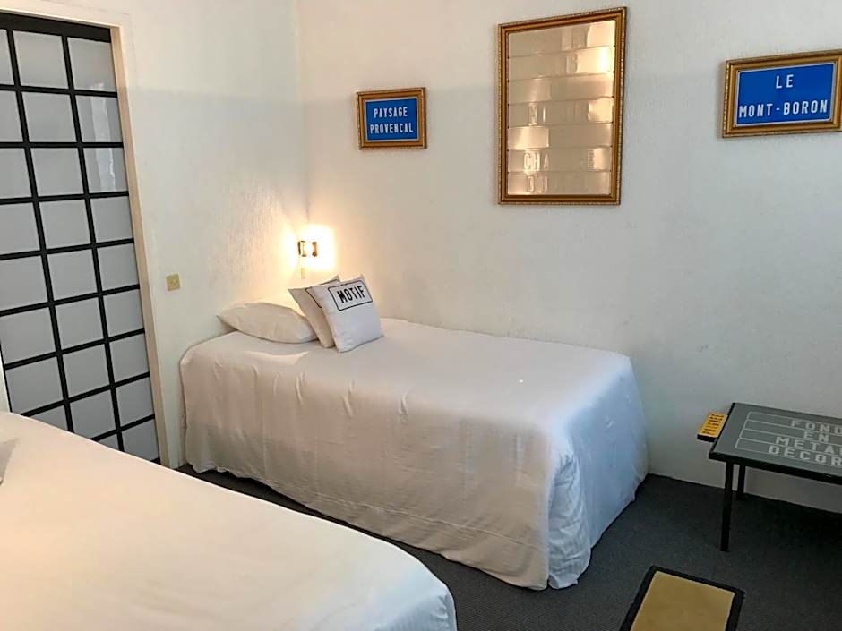 Photo 1 of 4 of Standard 2 Beds