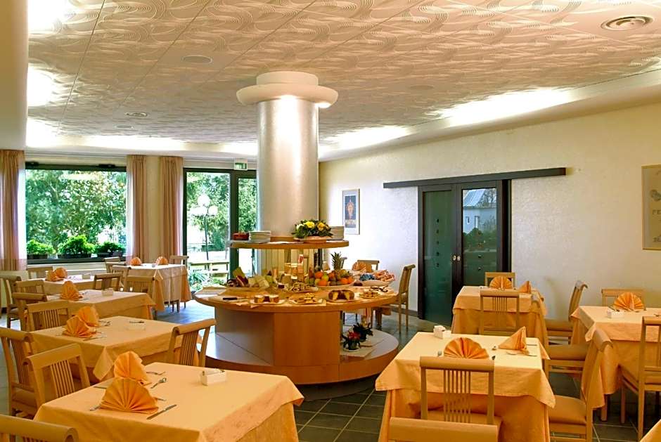 Hotel Torresi