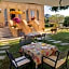 Marta Guest House