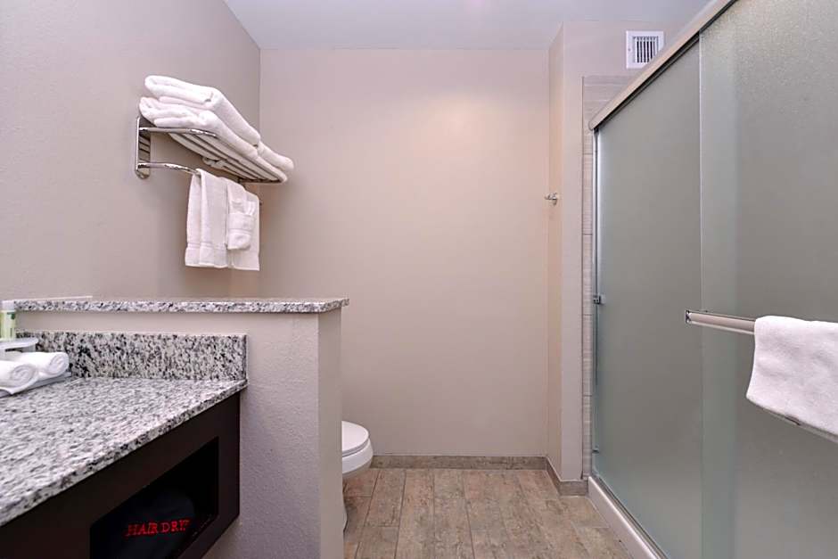 Holiday Inn Express & Suites Williams By IHG