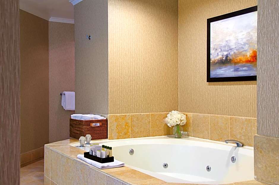 DoubleTree By Hilton Hotel Sonoma Wine Country