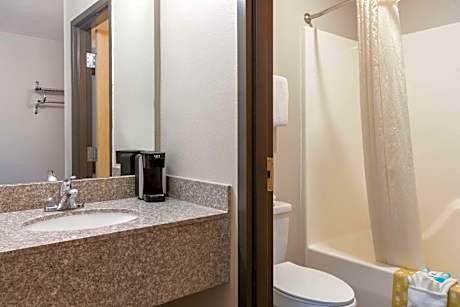 Queen Room with Two Queen Beds - Non-Smoking/No Pets