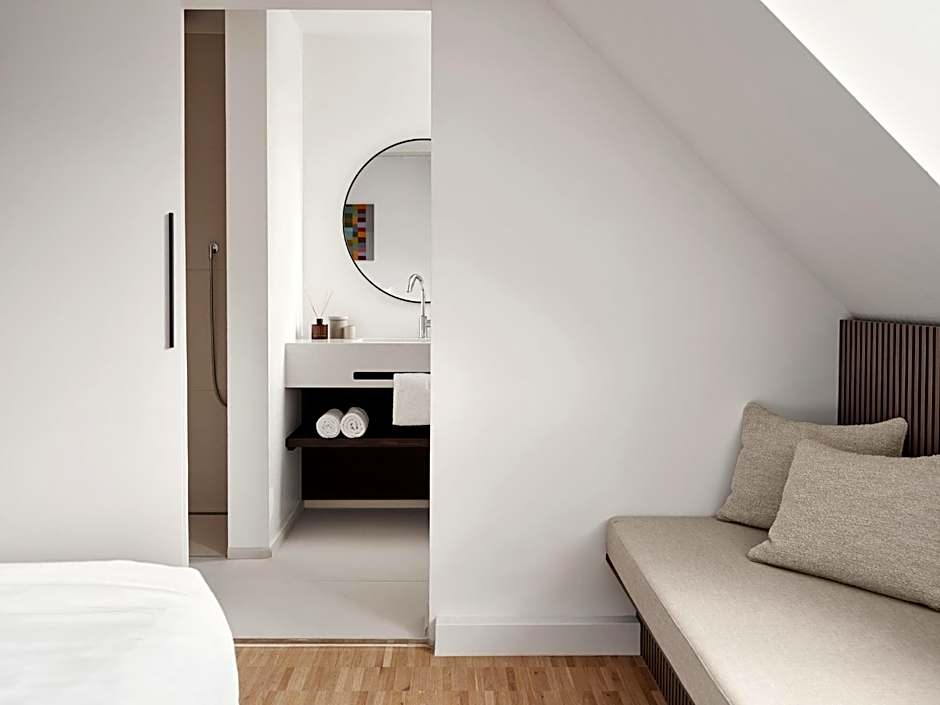 Bob W Munich Schwabing