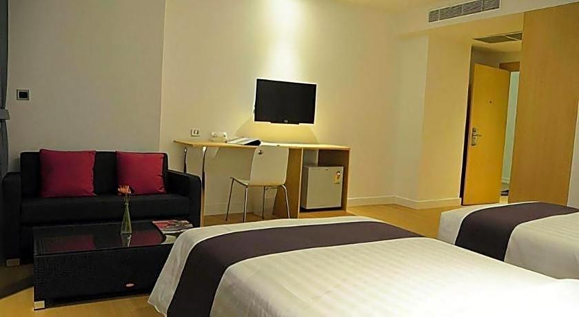 The Scenery City Hotel