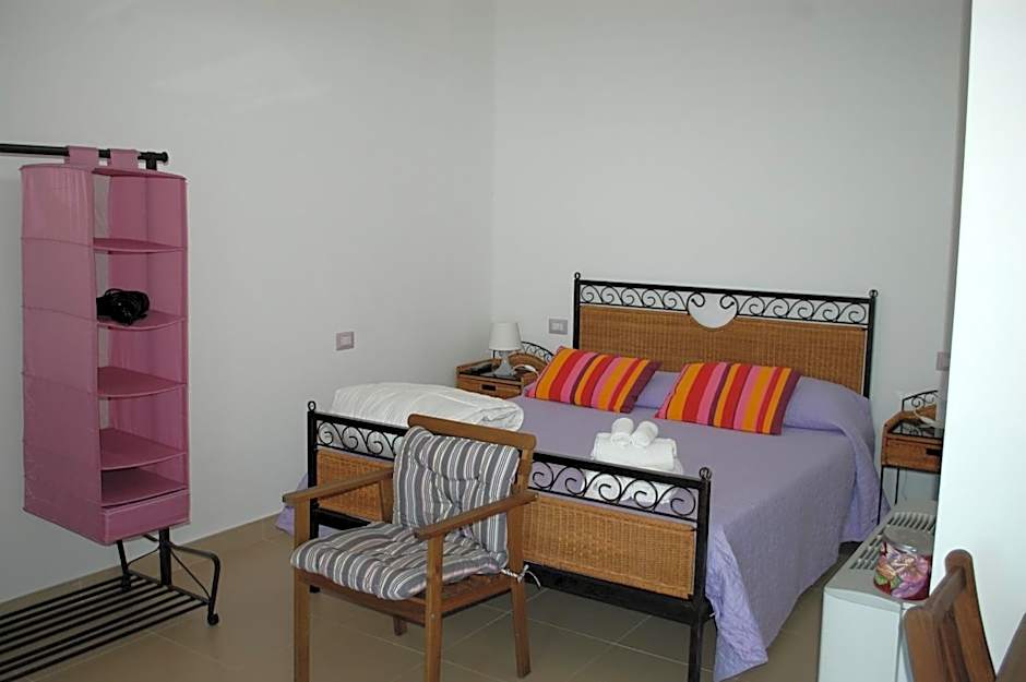 All'ombra del Carrubo - Metaponto