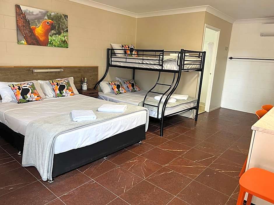 Spanish Lace Motor Inn