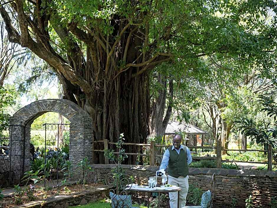 Fairmont Mount Kenya Safari Club