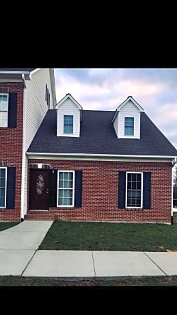 MooreField Suites Greensboro East