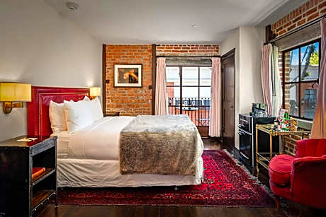 Suite with Balcony