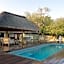 Tshukudu Game Lodge