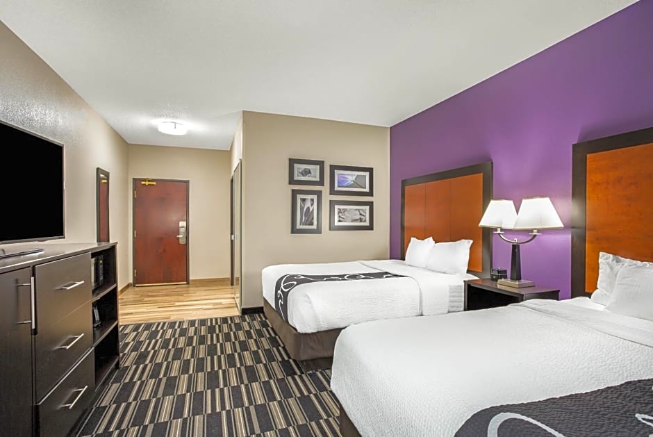 La Quinta Inn & Suites by Wyndham Norwich-Plainfield-Casino