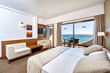 Superior Twin Room with Balcony and Sea View