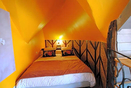 Deluxe Double Room with Shower