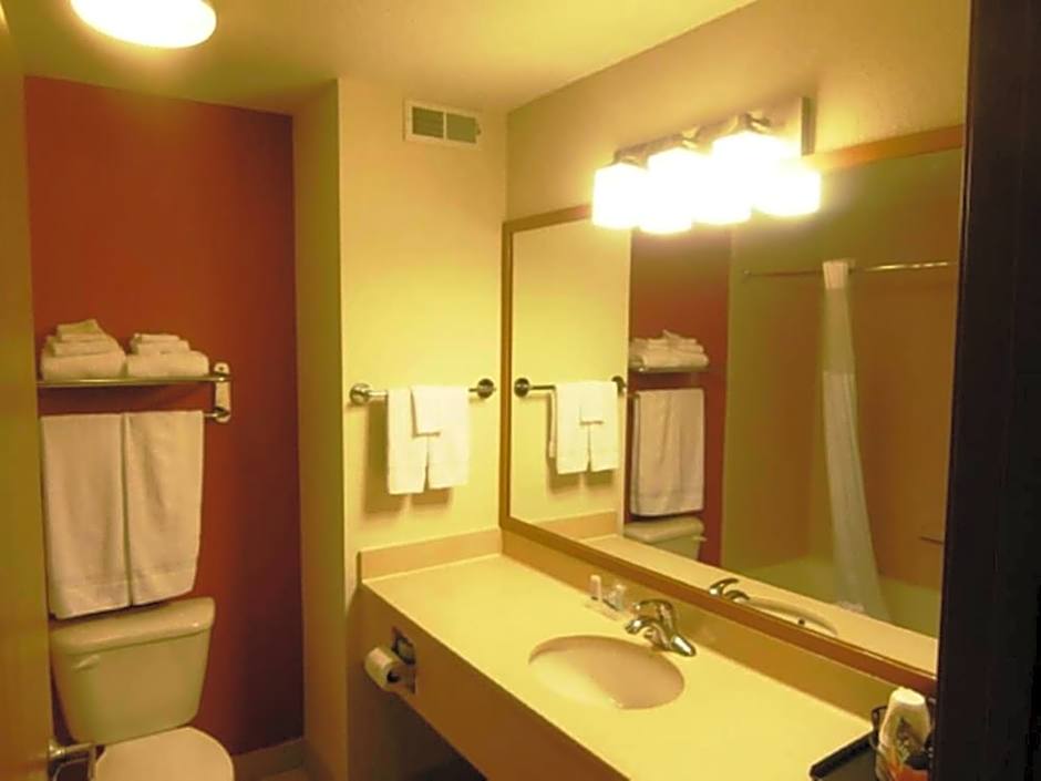Sleep Inn & Suites Lake Of The Ozarks