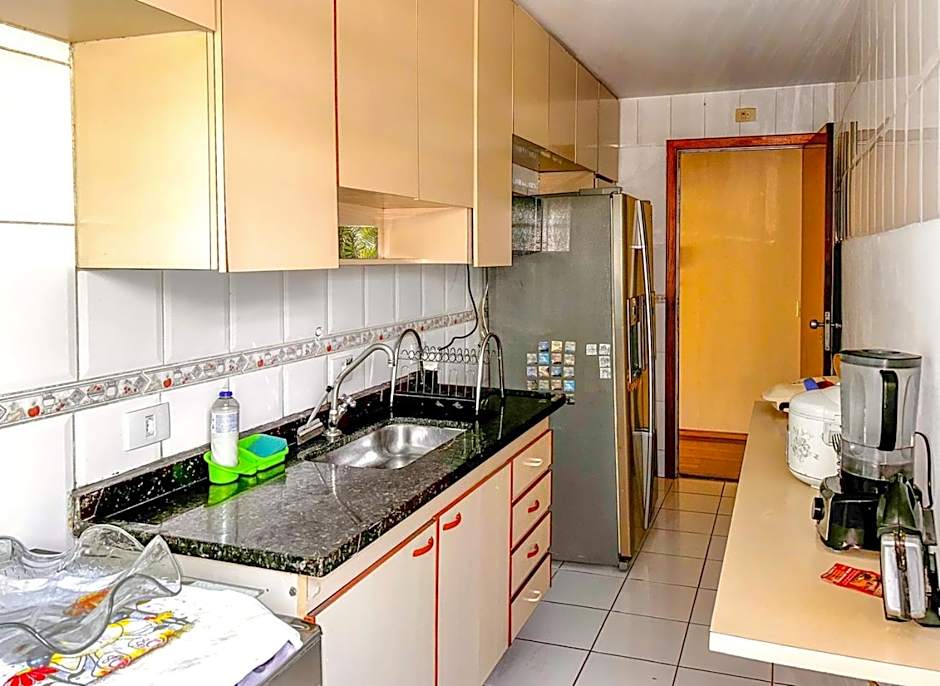 Apto espacoso c WiFi prox a Marginal Pinheiros SP