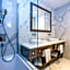 Royal Blue Hotel