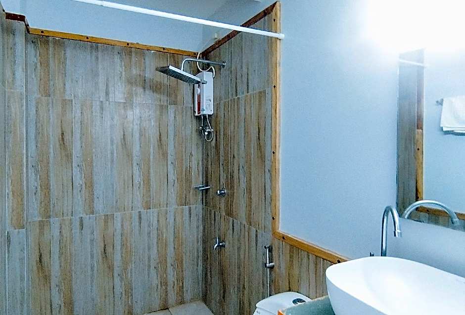 Estancia Roadside Inn by RedDoorz