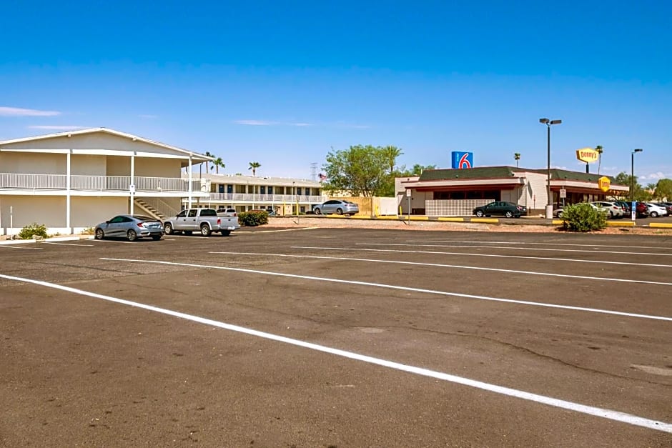 Motel 6-Youngtown, AZ - Phoenix - Sun City