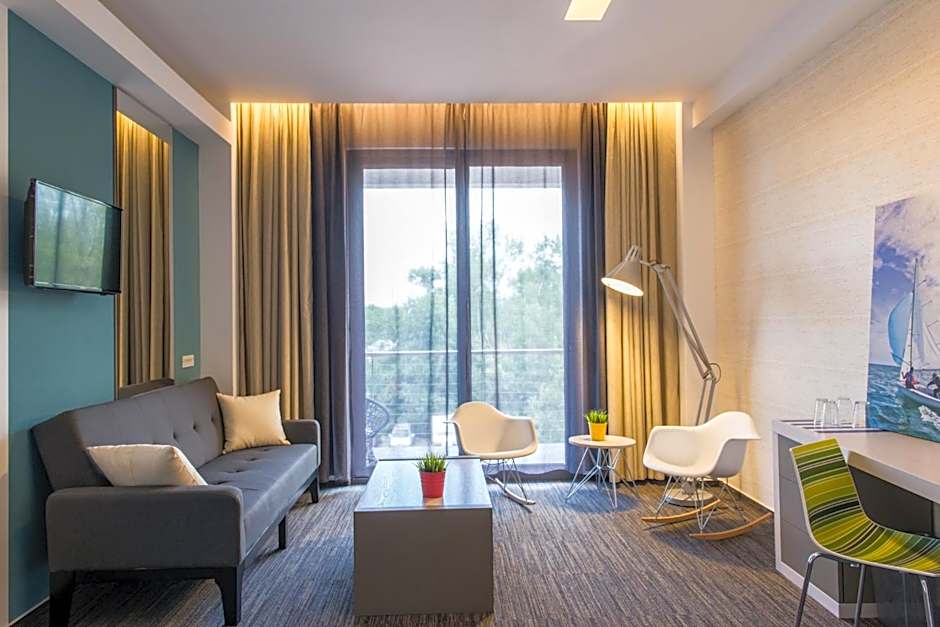 Hotel On Plonge Junior