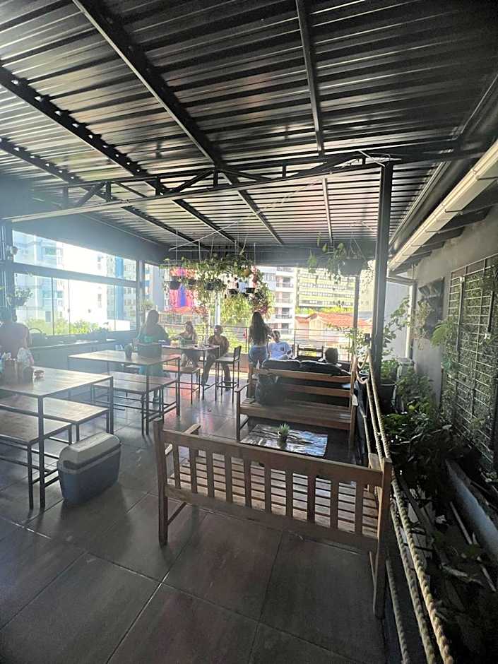 Esquina 8 Suítes Confort & Hostel