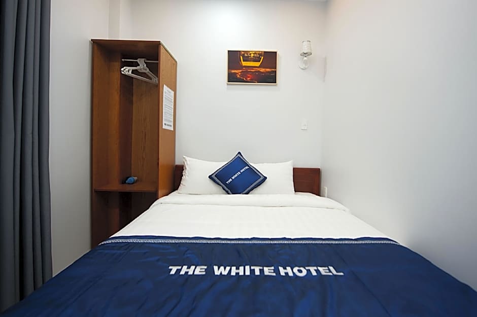The white guest house
