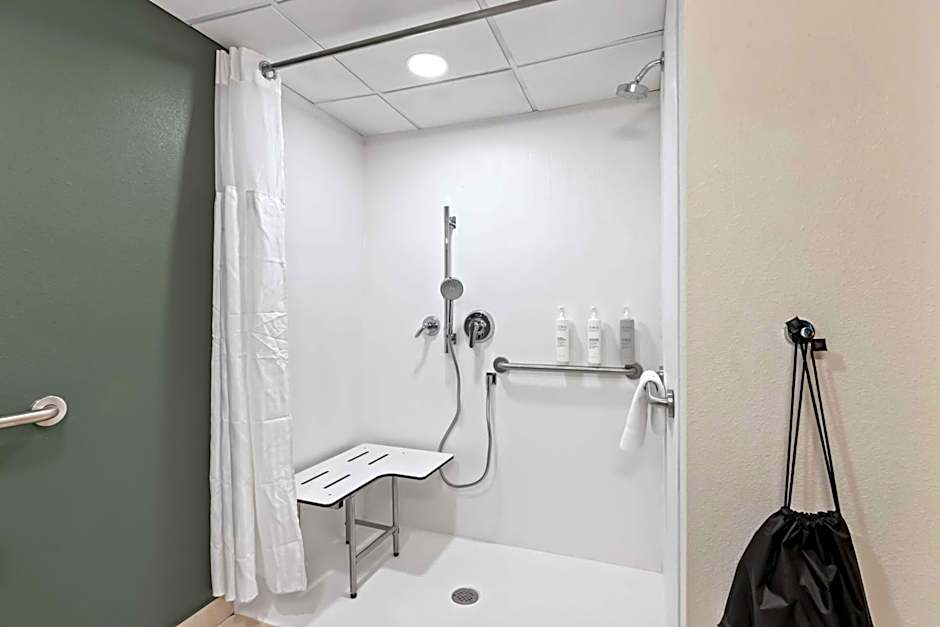Spark by Hilton Bensalem Philadelphia