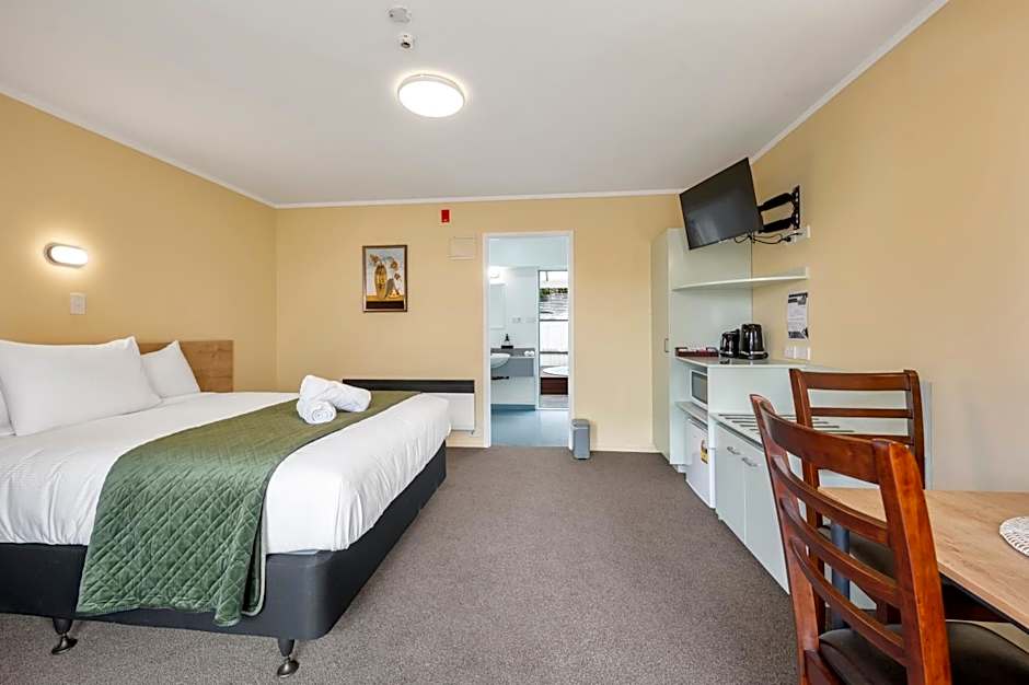 Fenton Court Motel