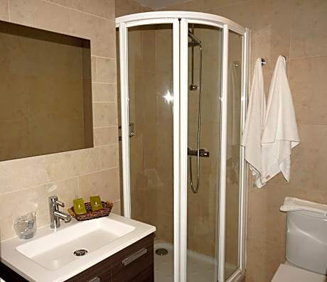 Double or Twin Room with Parking