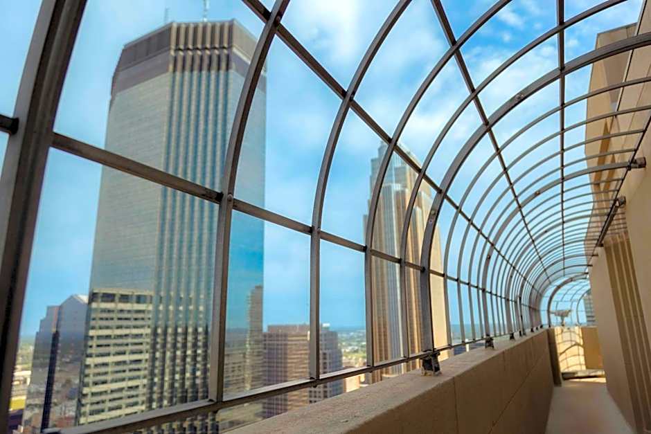 W Hotel Minneapolis The Foshay