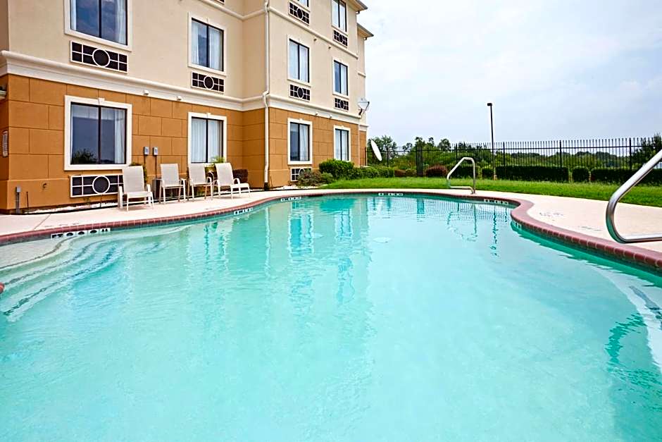 Holiday Inn Express Hotel & Suites Mount Pleasant By IHG
