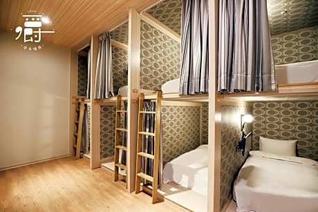 Bed in 8-Bed Male Dormitory Room