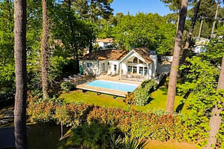 Villa calme du golf avec piscine proche du lac