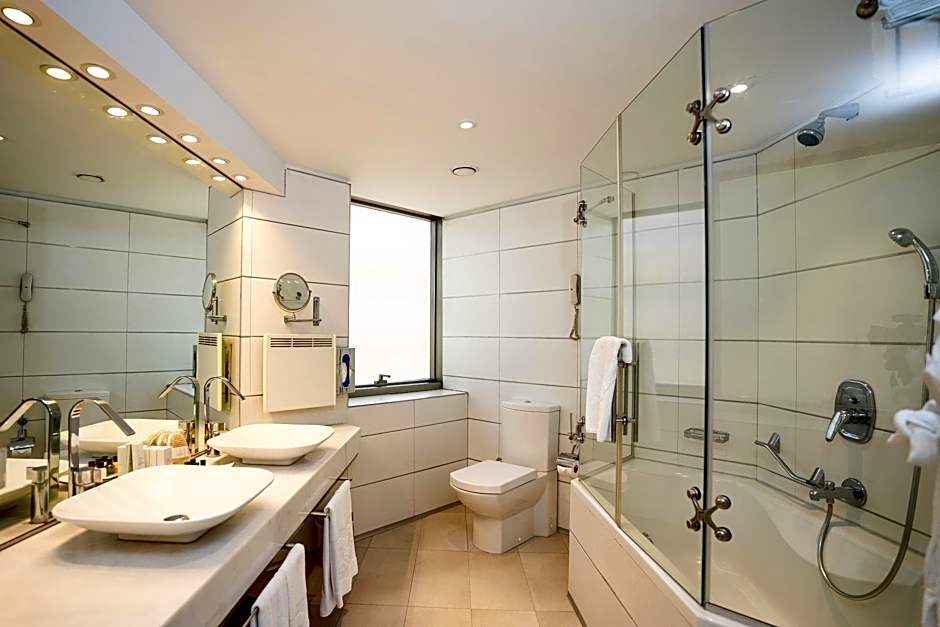 ONTUR OTEL İZMİR