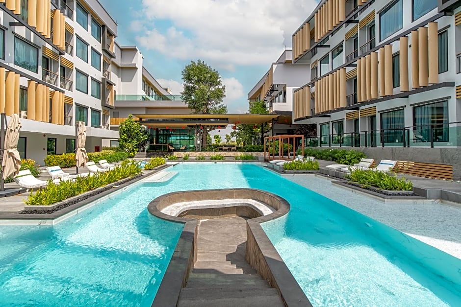 Crystal Srivaree Suvarnabhumi Hotel