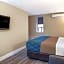 Econo Lodge Inn & Suites Downtown